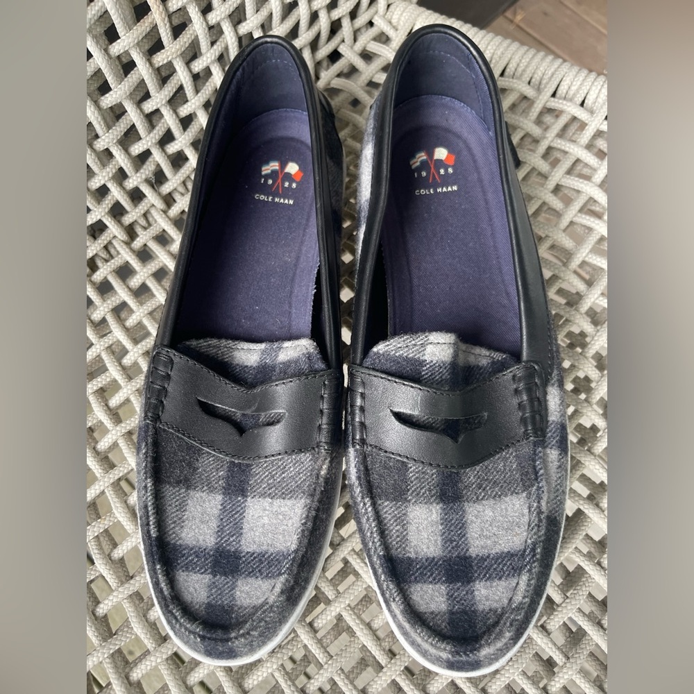 Cole Haan Nantucket Plaid Loafers Women’s size 10
